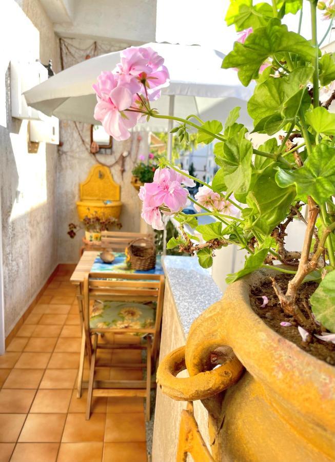 Casa Vacanza La Isla Bonita Isola delle Femmine Exterior photo